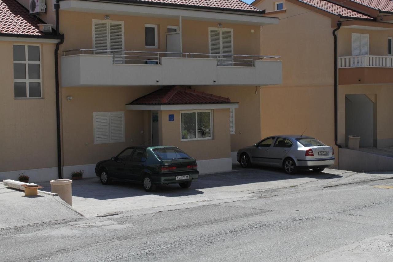6850b * Makarska